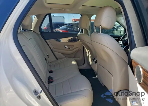 2022 Mercedes-Benz Glc 300 z USA, uszkodzony, nr VIN W1N0G8DB4NV400572